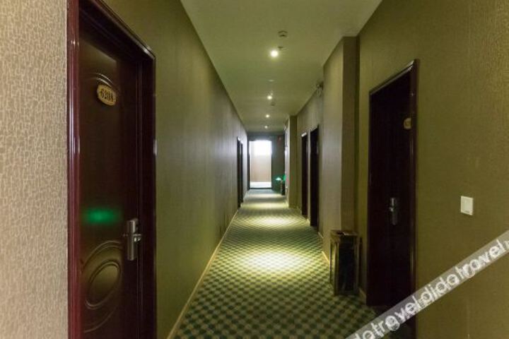 Hotel Interior 11 of 26