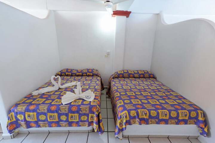 Room 12 of 53