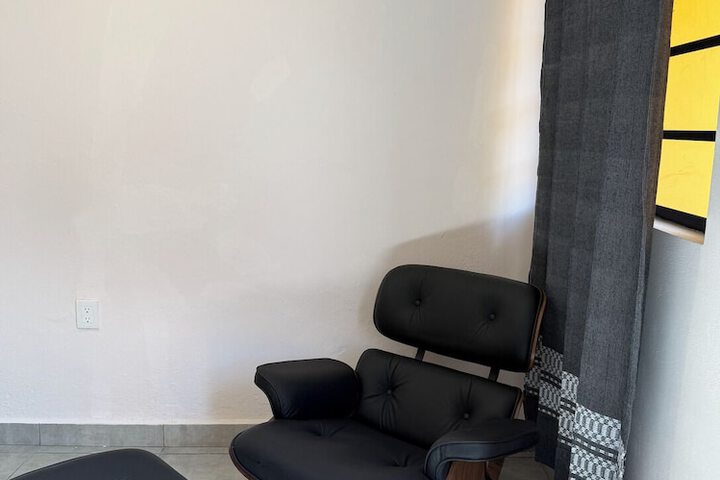 Room 6 of 37