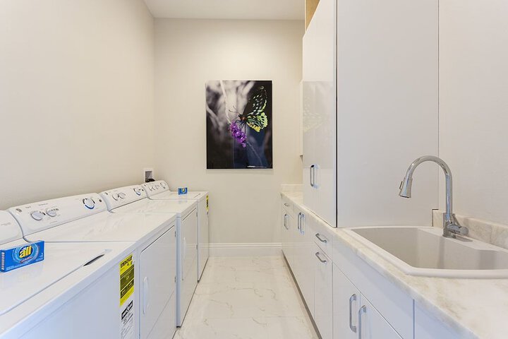 Laundry 9 of 48