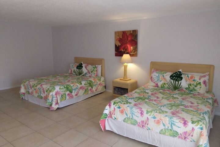 Room 4 of 56