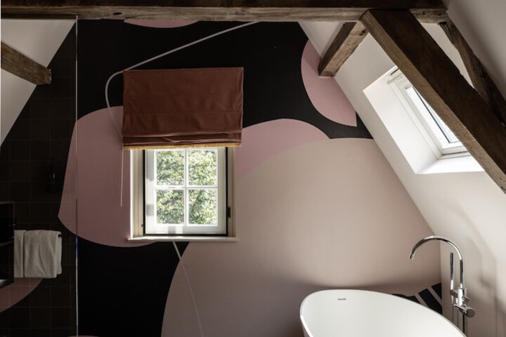 Room 40 of 52
