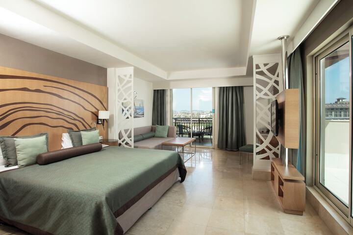 Room 15 of 58