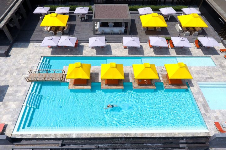 Pool 11 of 20