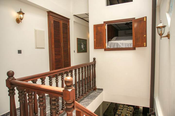 Ballroom/Hall 63 of 95