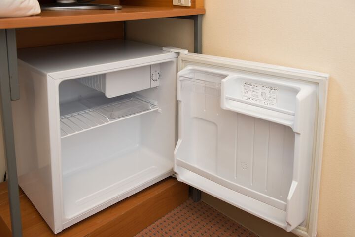Mini-refrigerator