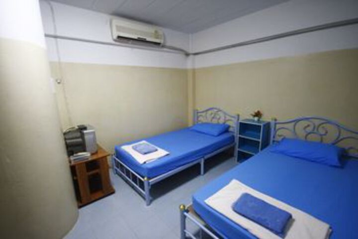 Room 12 of 47