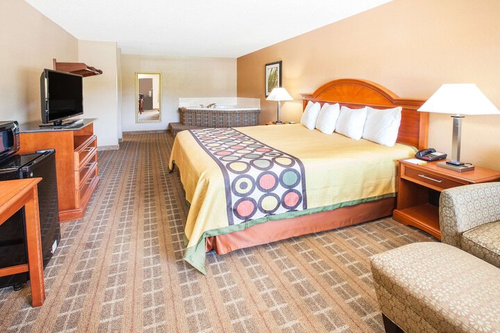 1 King Bed Mobility Accessible (8 of 13)