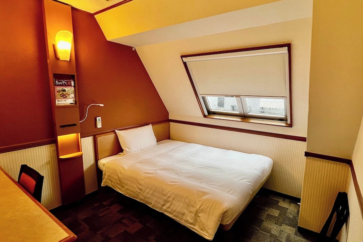 Room 7 of 41