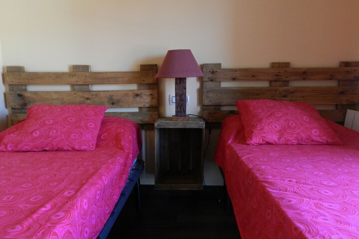 Room 4 of 5
