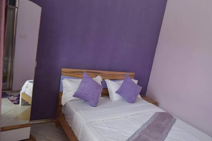 Room 8 of 29