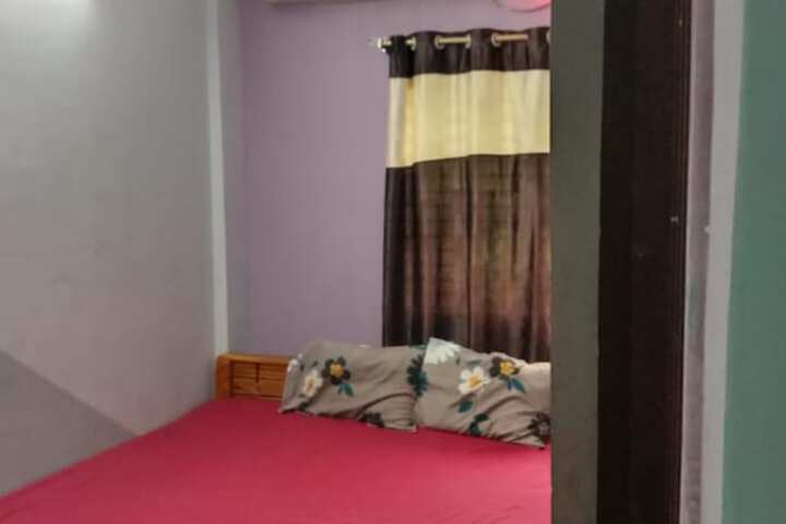 Room 7 of 15