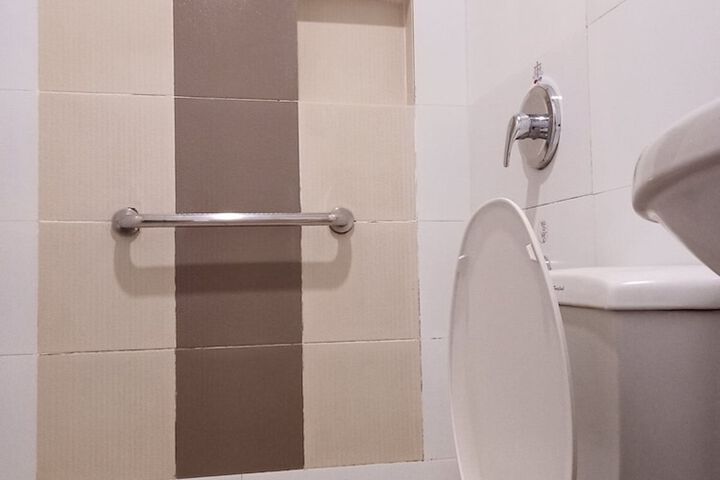Clean Restrooms