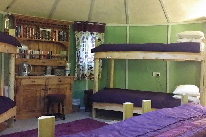 Room 7 of 10