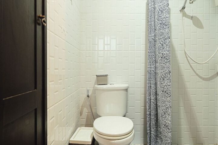 Room 121 of 142