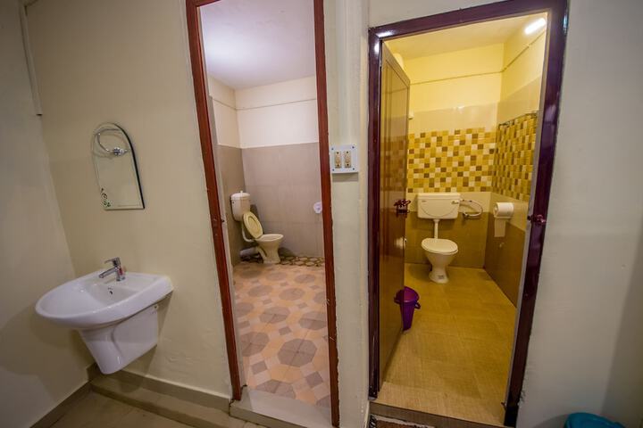 Room 15 of 21