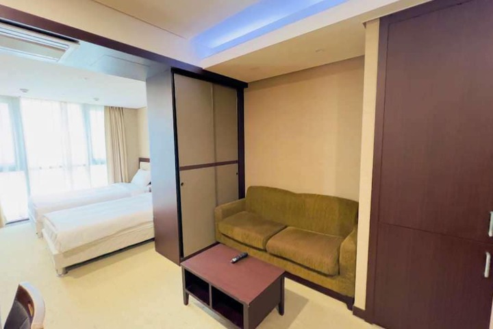 Room 68 of 86