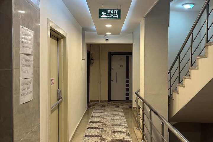 Ballroom/Hall 40 of 45