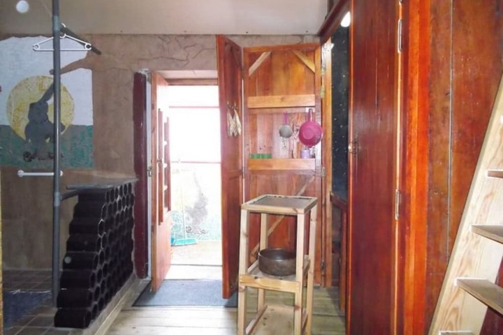 Room 25 of 109