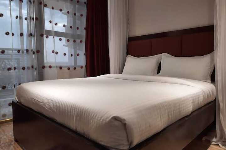 Room 3 of 24