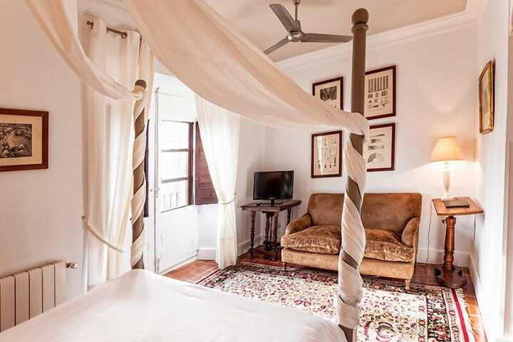 Room 5 of 35