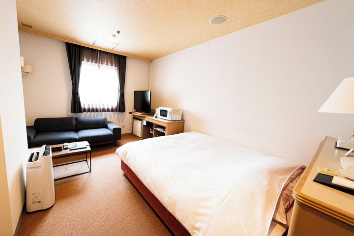 Room 32 of 239
