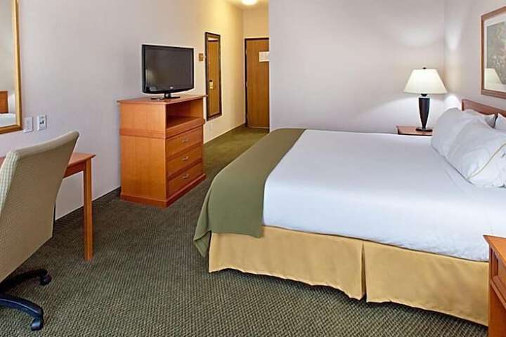 Room 10 of 63