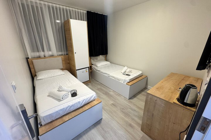 Room 15 of 35