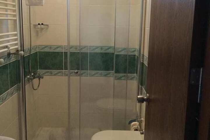 Room 29 of 46
