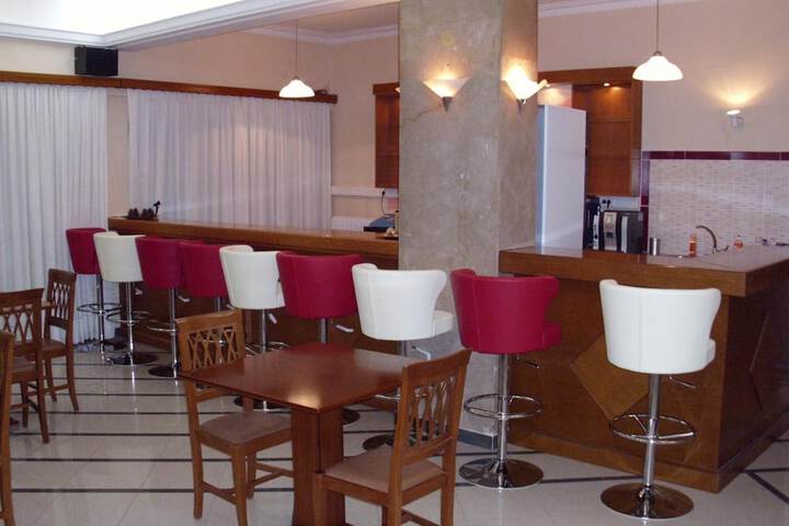 Dining Photos