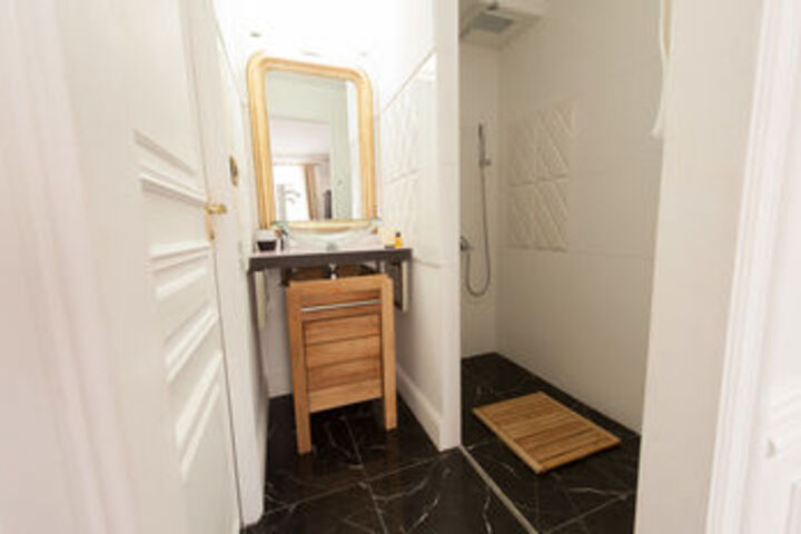 Room 3 of 36