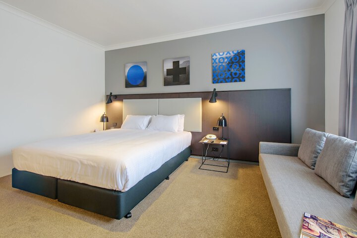 Room 22 of 29