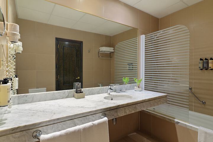 Clean Restrooms