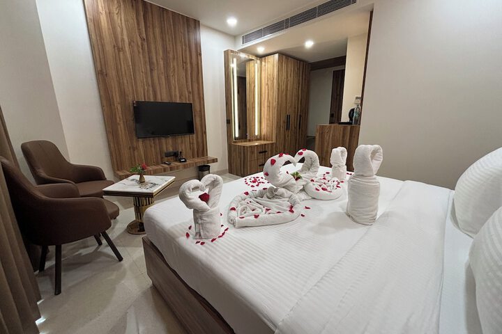 Room 10 of 42