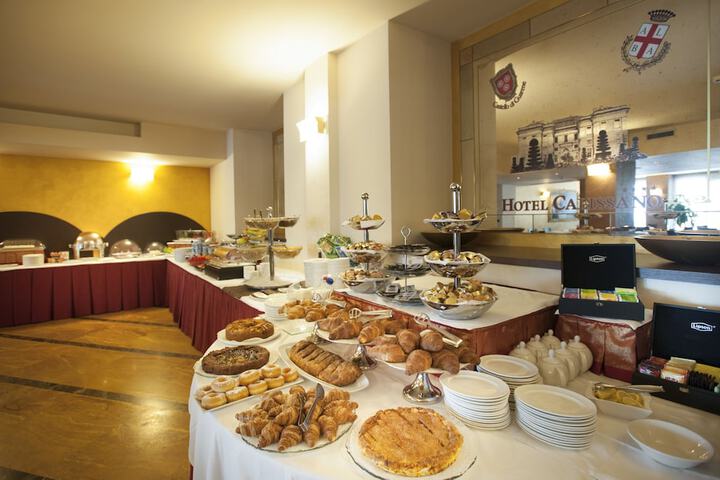 Breakfast/Coffee Service 53 of 81