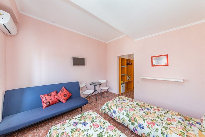 Room 22 of 47