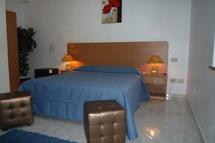 Room 4 of 59