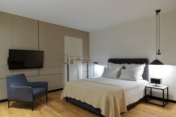 Room 18 of 88