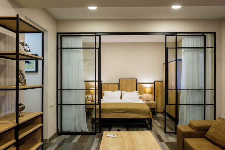 Room 48 of 51