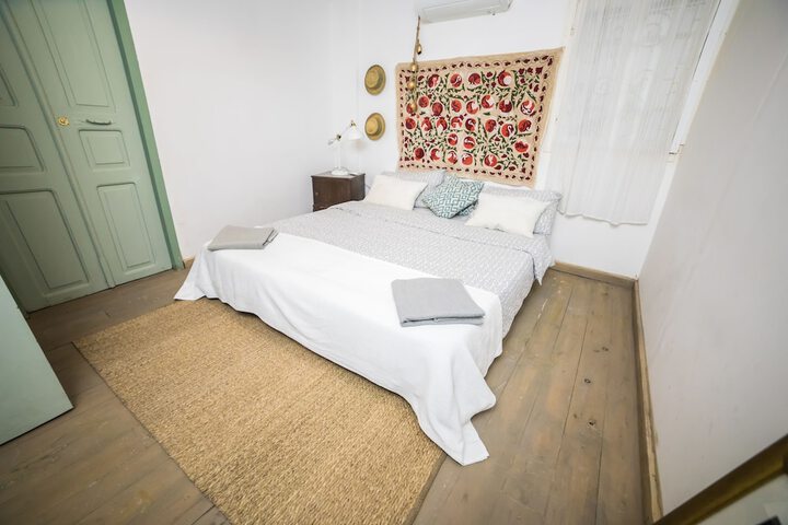 Room 45 of 70