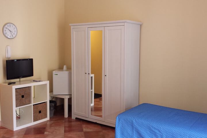 Room 33 of 66
