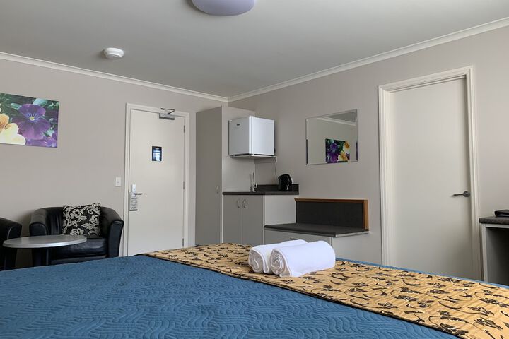 Room 7 of 36