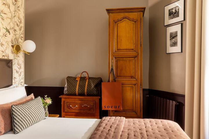 Room 21 of 45