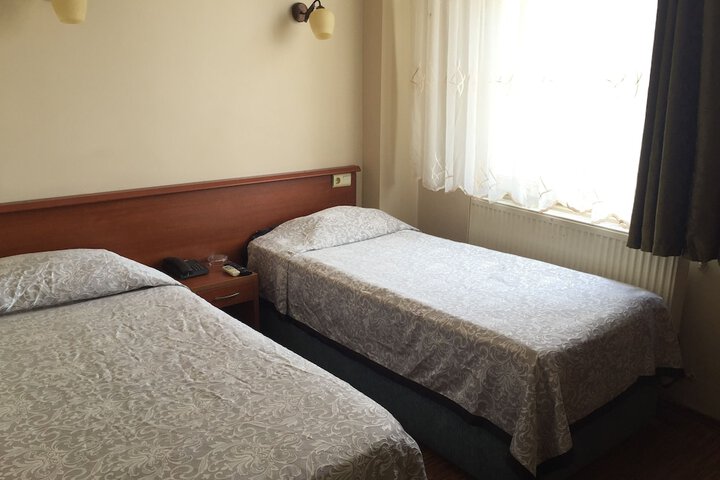 Room 14 of 36
