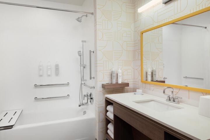 Bathroom shower