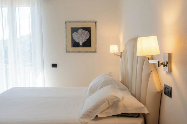 Room 50 of 247