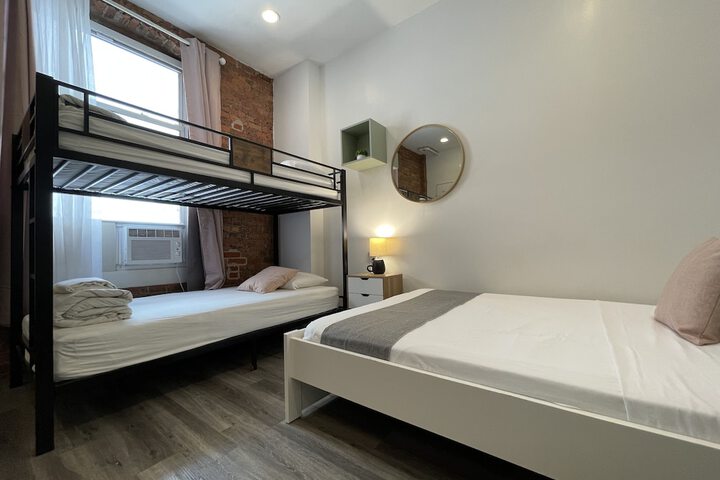 Room 73 of 236