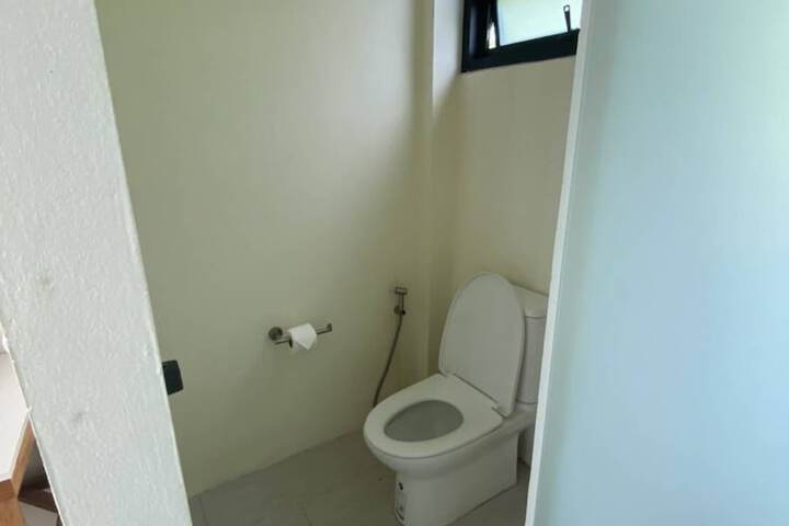 Room 10 of 117