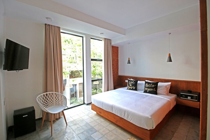 Room 12 of 46