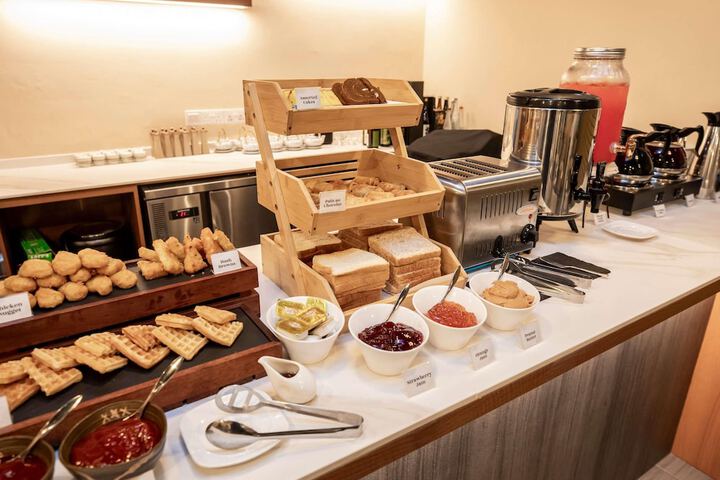 Breakfast area